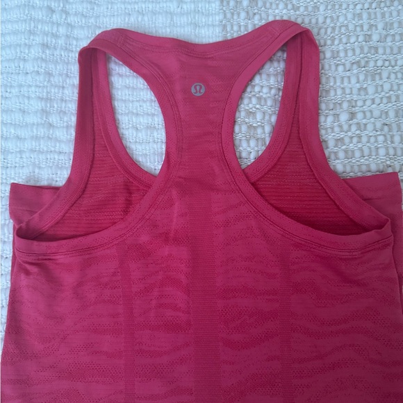 Lululemon Swiftly Tech Tank Top 2.0 - Picture 4 of 6